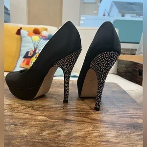STEVE MADDEN Black Heels Rhinestone Satin Platform Fabric